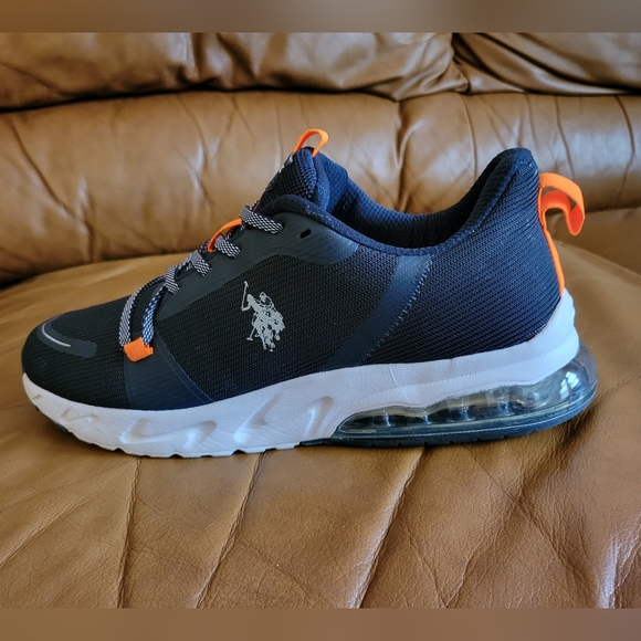 Women's (Unisex) Polo Assn Navy Blue Sneakers SIZE 10 WOMEN or Size 8.5 Men. - Picture 4 of 11